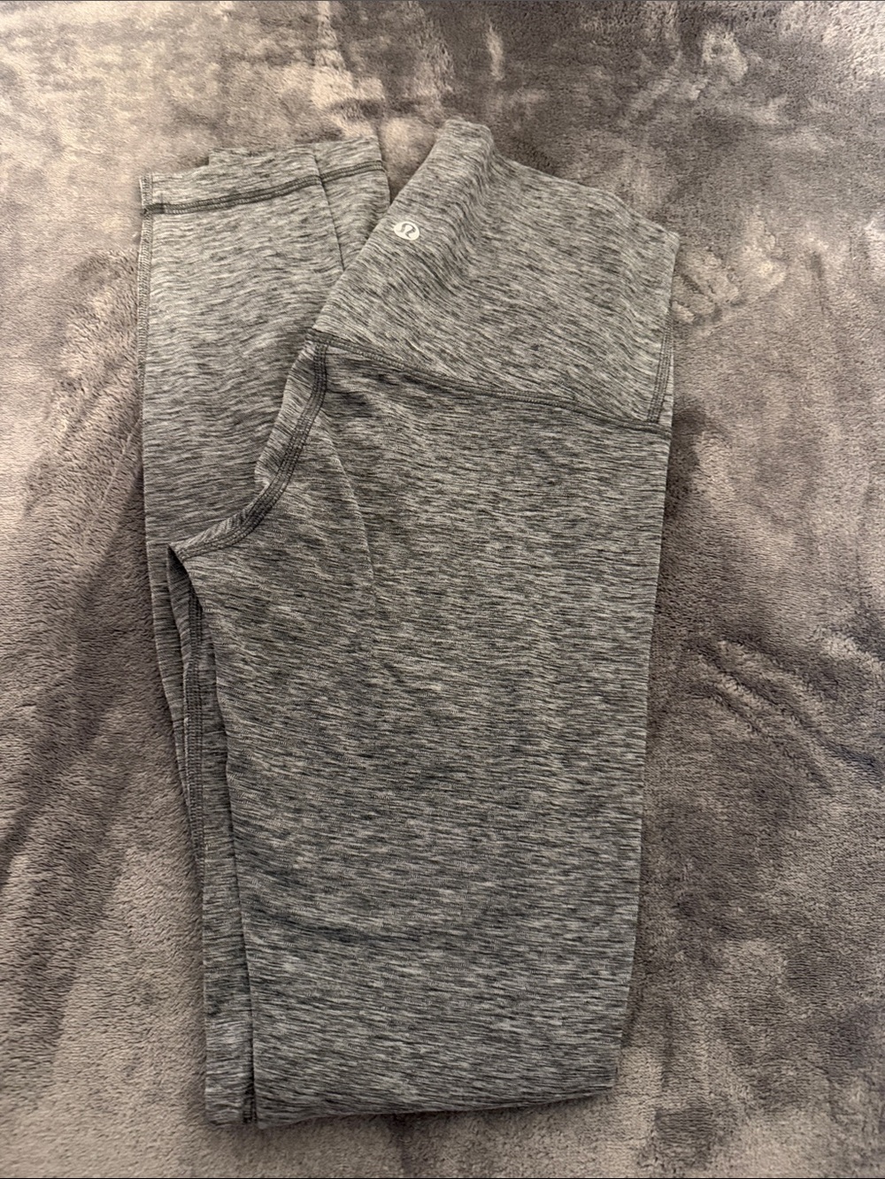 LULULEMON Heather Gray Leggings 28”